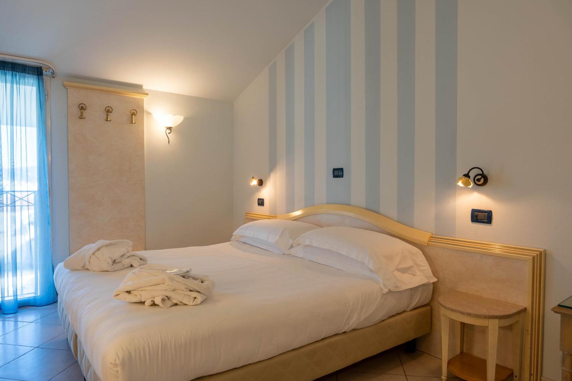 Hotel London Viareggio Exterior foto